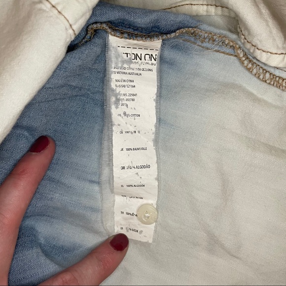 Cotton On Ombré Denim Long Sleeve Button Down Top - Picture 4 of 8